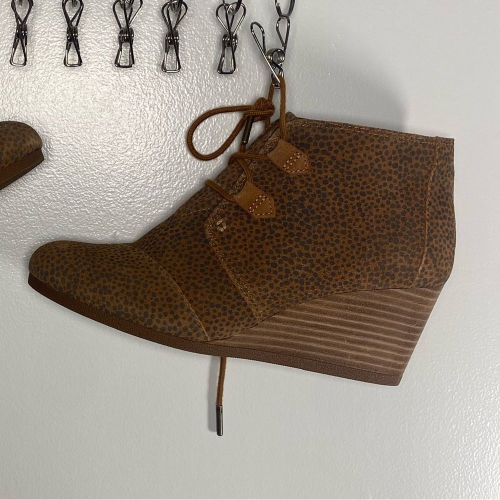 Toms Tan Wedge Ankle Boots - Picture 2 of 7